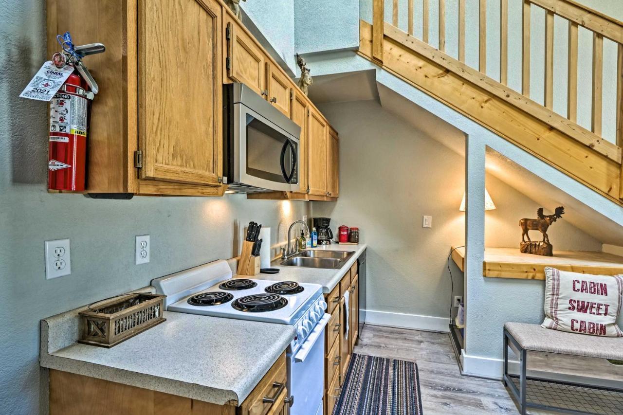 Cozy Mountain Condo With Pool 2 Mi To Granby Ranch! Exterior photo